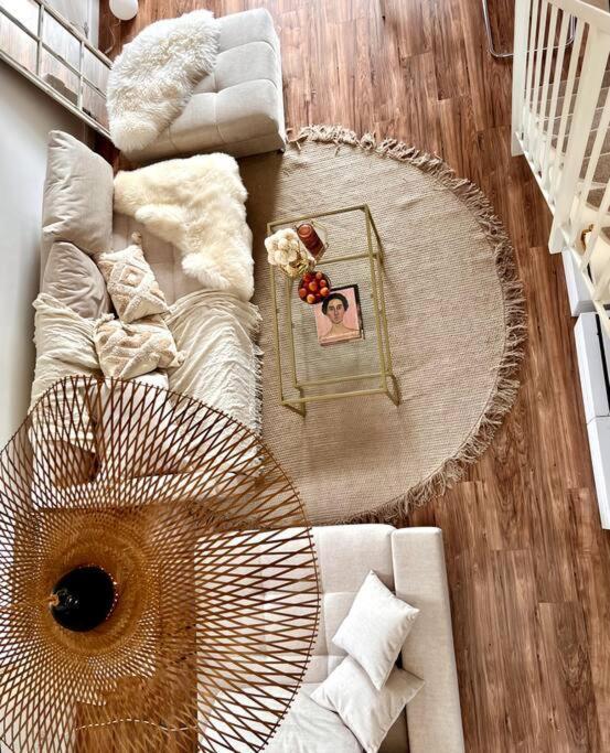 Bali Home Stylische Wohnung Mit Terrasse Schoenefeld Ngoại thất bức ảnh