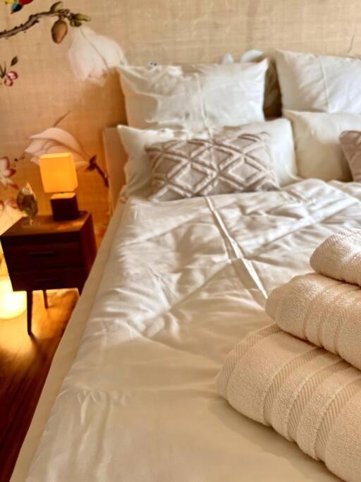 Bali Home Stylische Wohnung Mit Terrasse Schoenefeld Ngoại thất bức ảnh